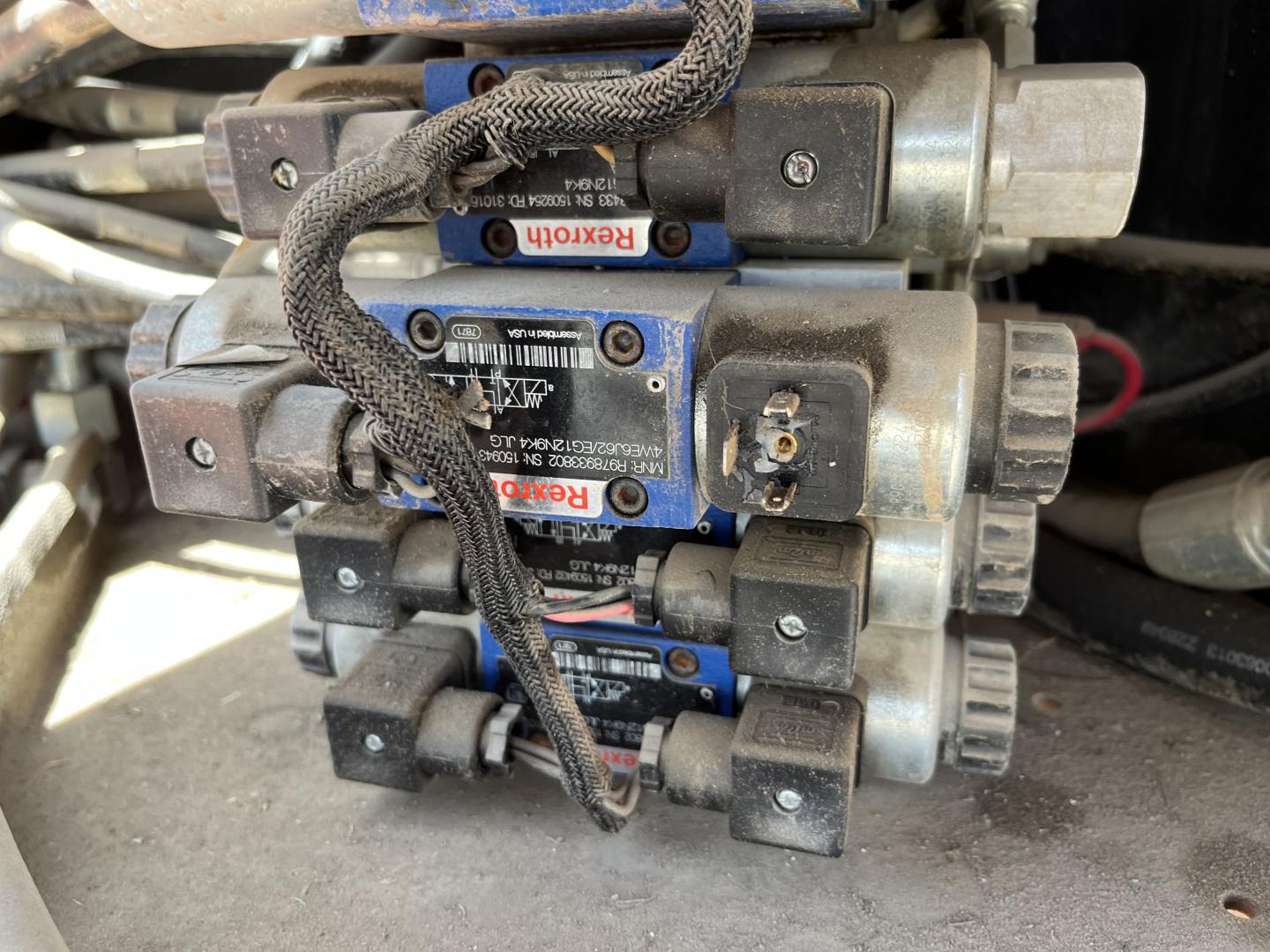 ./imagenes/INVOICE/2019/17102/ASCENSOR JLG 600AJ (67).JPG